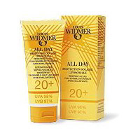 Liposomaler Sonnenschutz für Erwachsene und Kinder bei sensibler Haut. Leicht parfümiert.