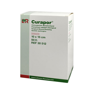 Curapor ist ein chirurgischer Wundverband aus Vlies, der einzeln steril verpackt ist.